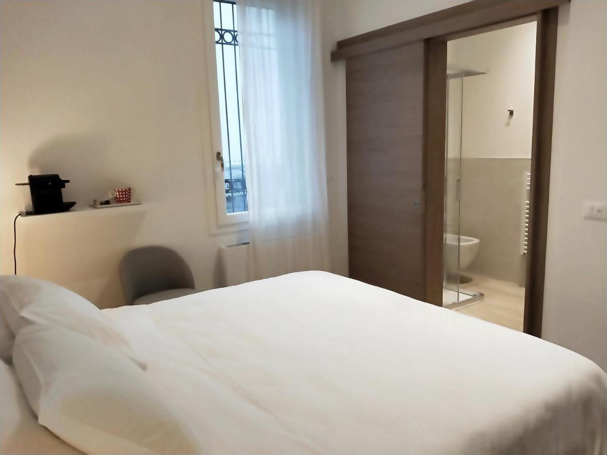 Via Poma Apartments&Rooms Verona Exterior photo
