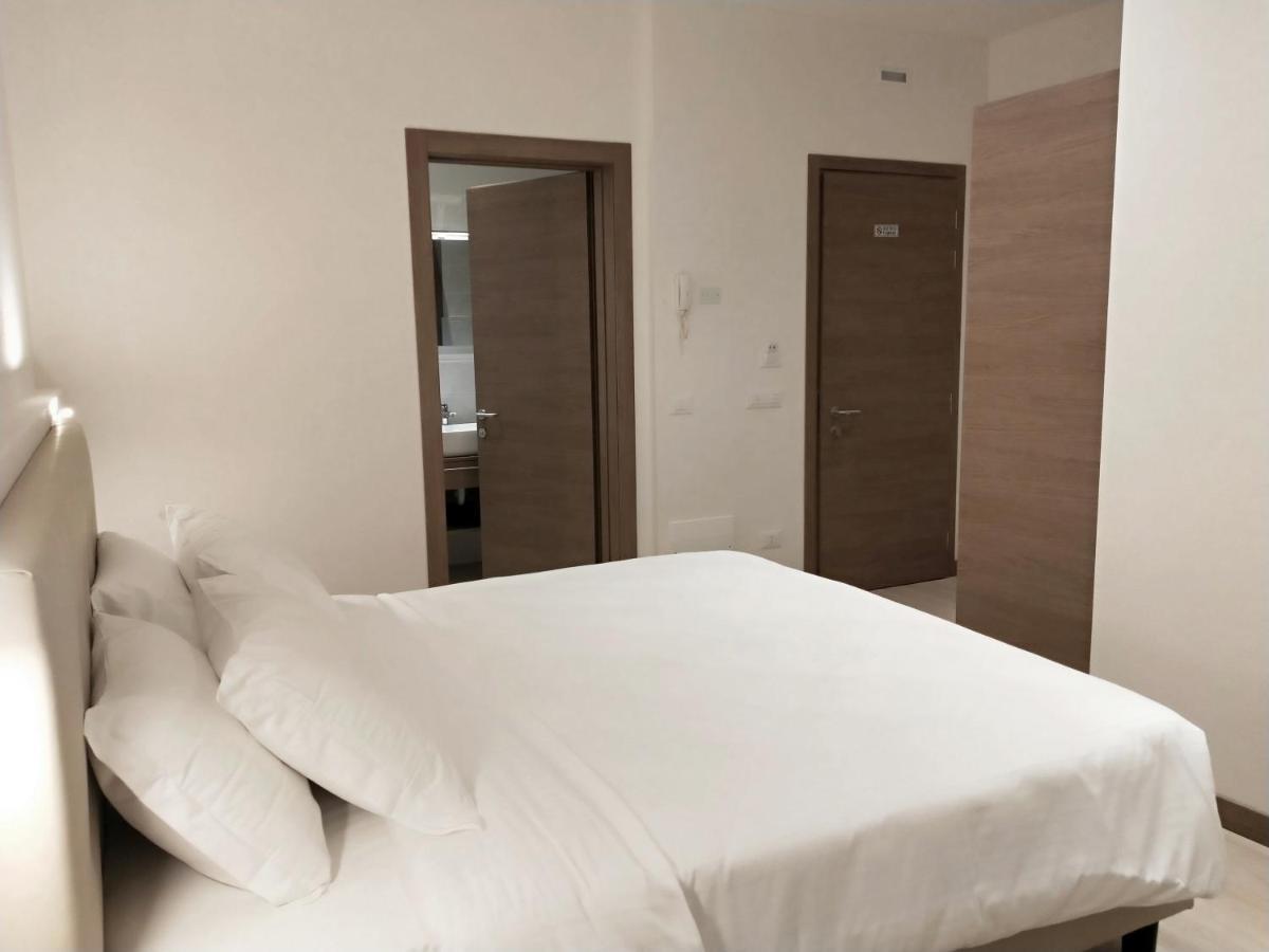 Via Poma Apartments&Rooms Verona Exterior photo