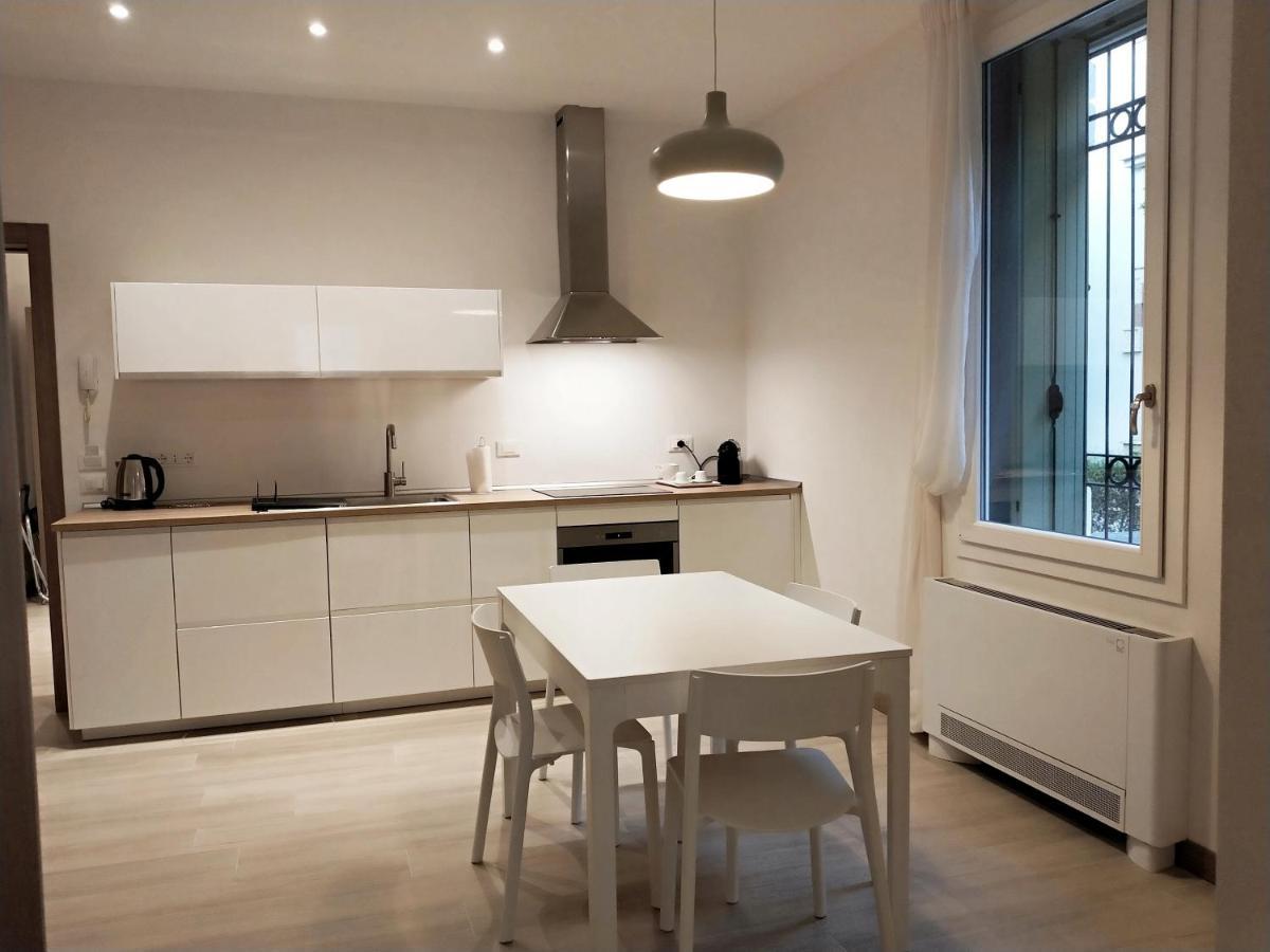 Via Poma Apartments&Rooms Verona Exterior photo